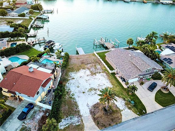 2nd image of 2204 Donato Dr