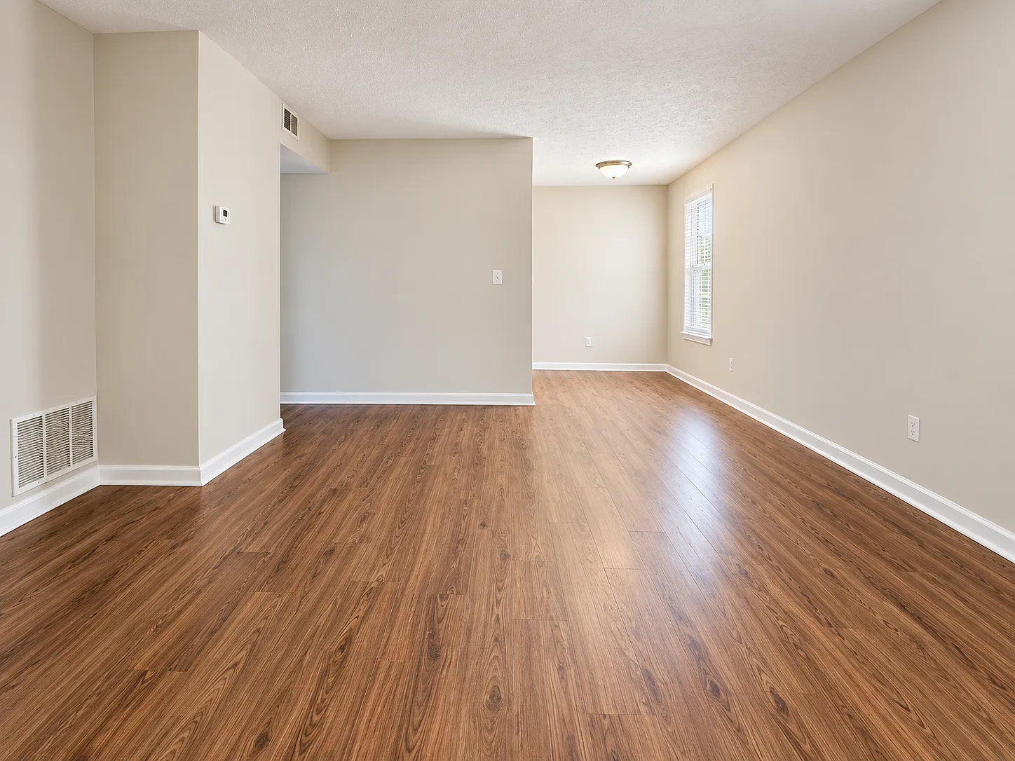 Scenic Valley Apartment Homes — Photo 2