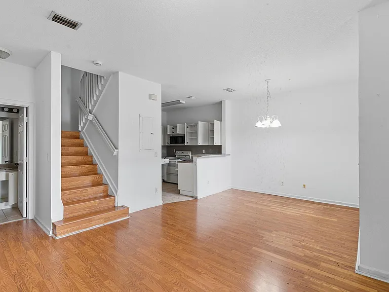 1407 S Santa Catalina Cir — Photo 2