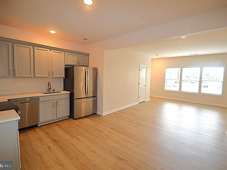 20508 Milbridge Ter — Photo 12