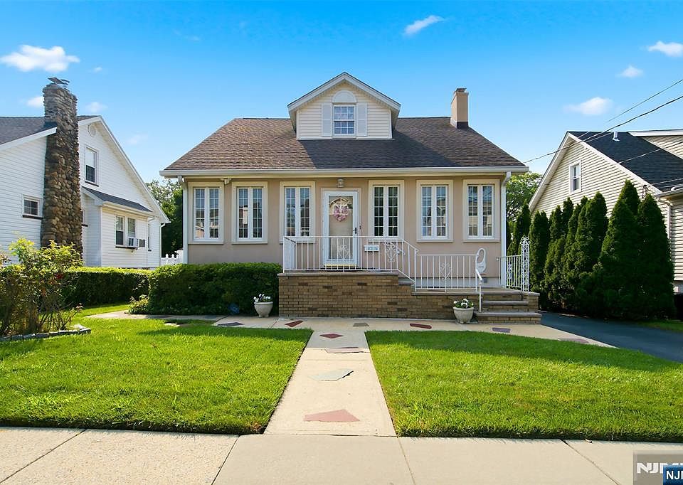 1st image of 404 Palmer Avenue