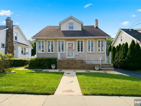 404 Palmer Ave, Maywood, NJ 07607