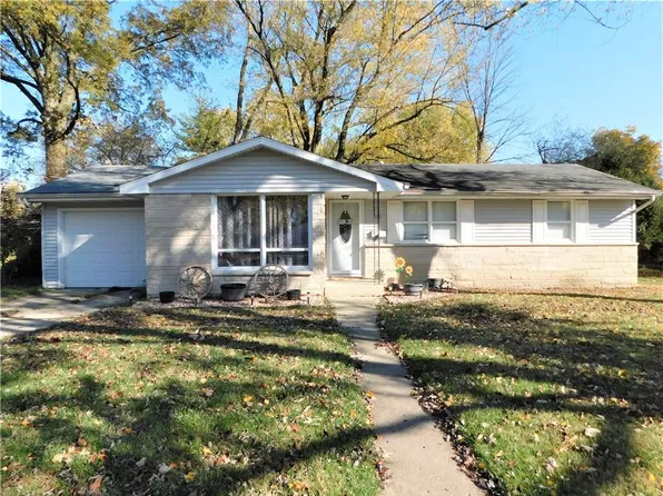 600 S 2nd St, Effingham, IL 62401