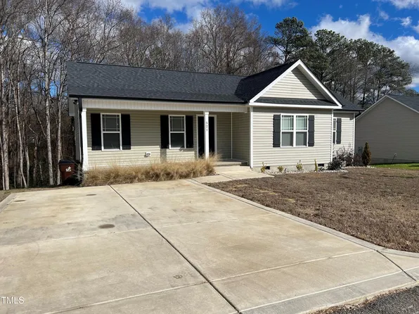 521 Hamlet Dr, Broadway, NC 27505
