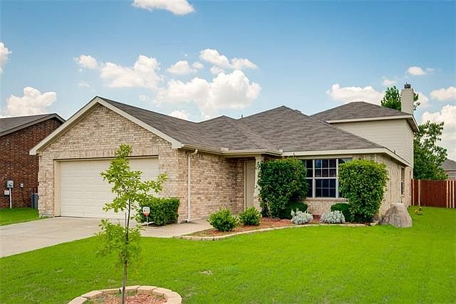 1st image of 2905 Briarbrook Dr