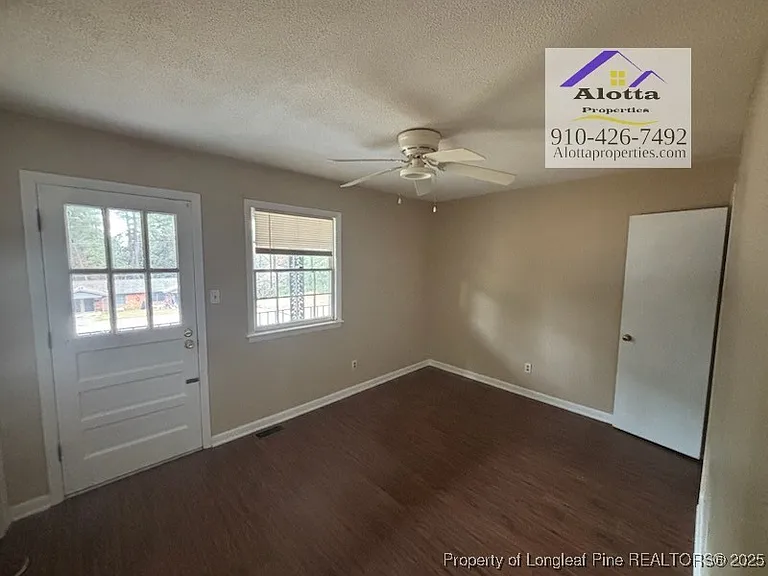 4212 S Dowfield Dr — Photo 5
