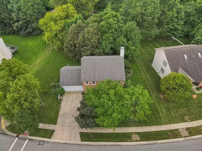 155 Mackenzie Dr — Photo 20