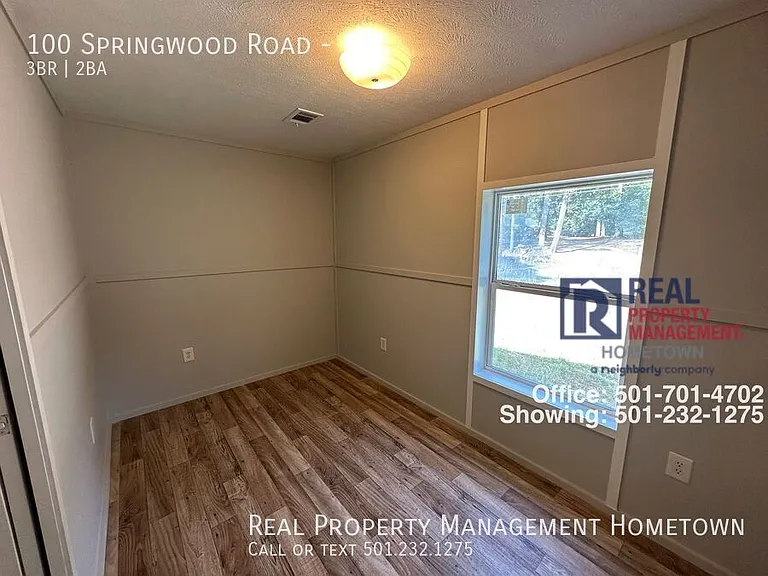100 Springwood Rd #1 — Photo 7