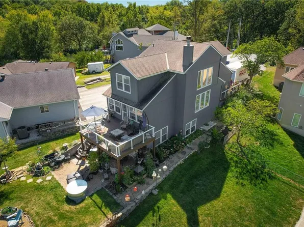 51 N St, Lake Lotawana, MO 64086