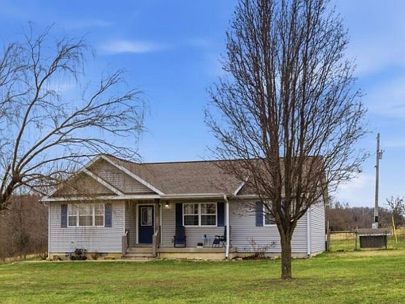 2nd image of 1584 Mcintosh Road