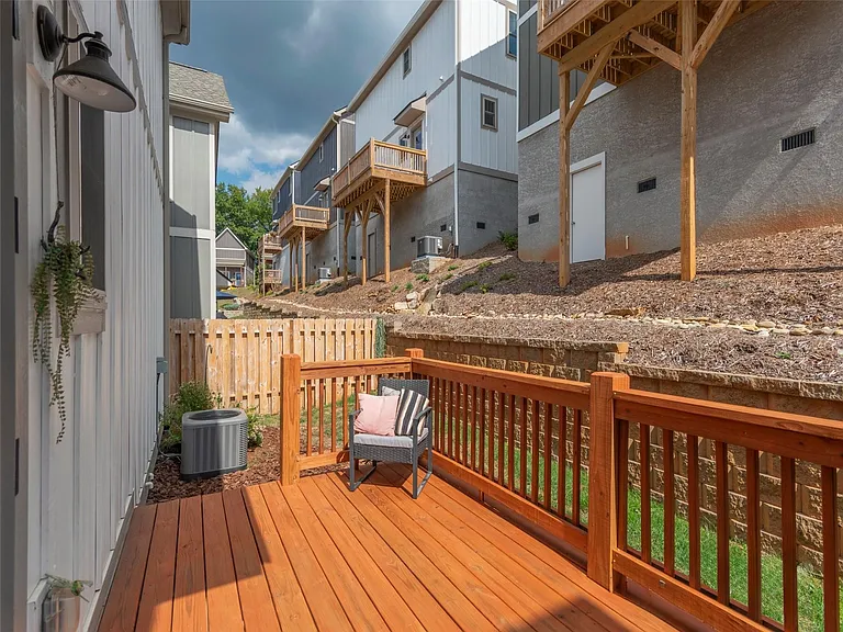 41 Wheeler Rd — Photo 18