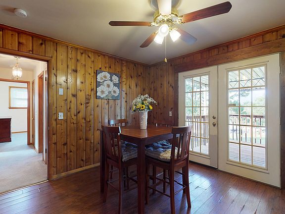 dining room w. french doors