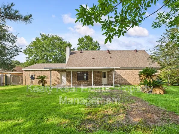 300 Quail Dr, Lafayette, LA 70508