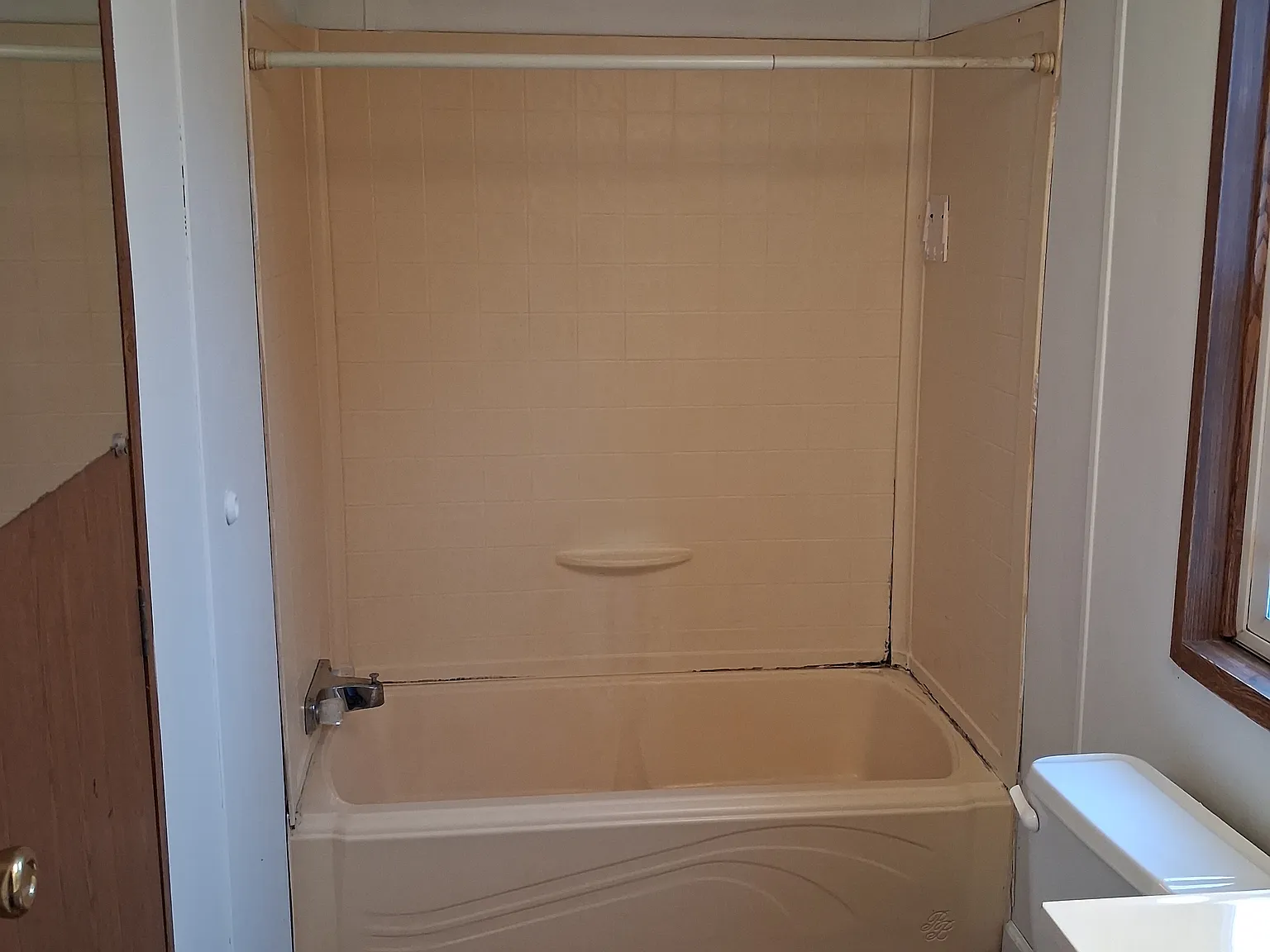 3 bed, $850 — Photo 4