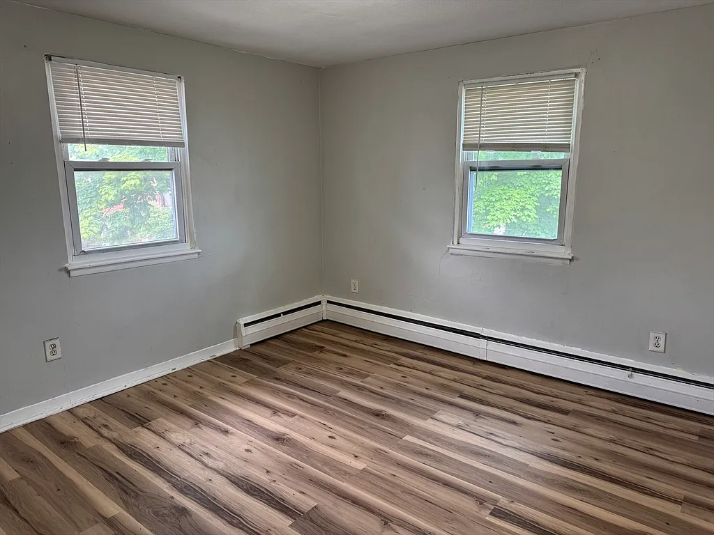 2 bed, 1.0 bath, 500 sqft, $2,600 — Photo 4