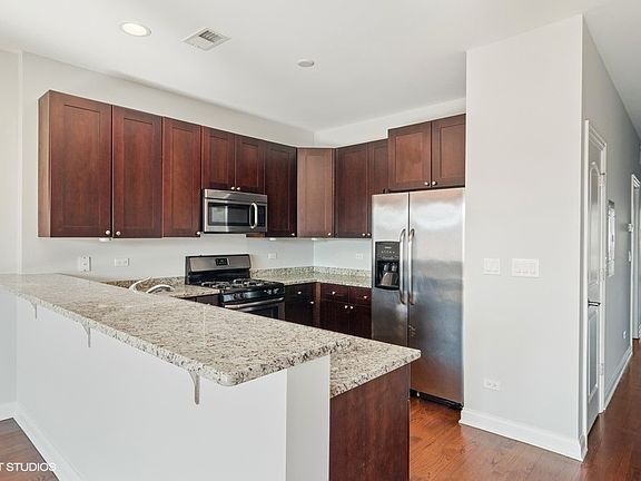 3rd image of 3507 N Elston Ave #4F