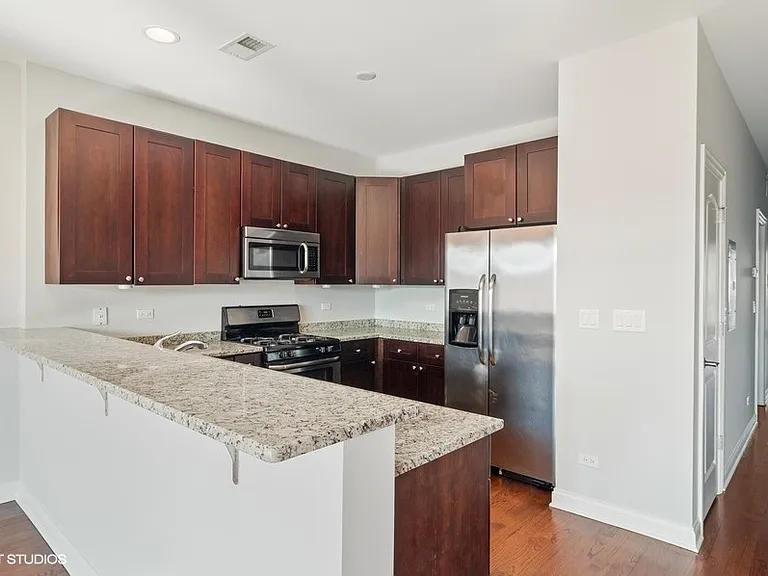 3507 N Elston Ave #4F — Photo 3