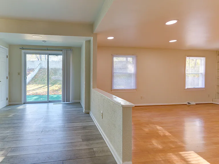 13 Cloverfield Dr — Photo 14