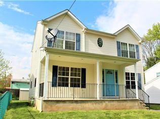 63 W Willow St, Colonia, NJ 07067