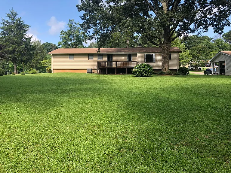 4160 Partridge Dr — Photo 3