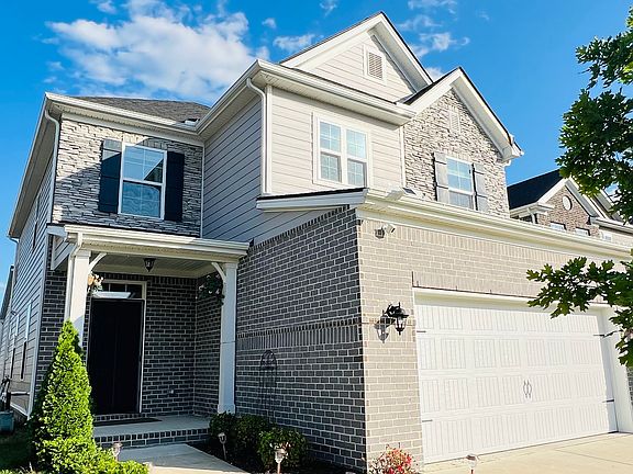2nd image of 1068 Laurel Valley Ln