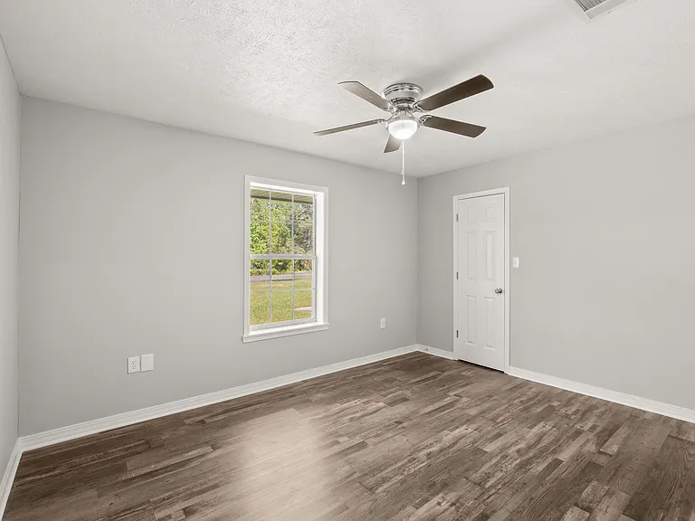 708 Woodland Dr — Photo 18
