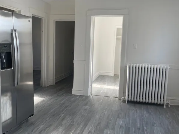 807 S McAlister Ave APT 1, Waukegan, IL 60085