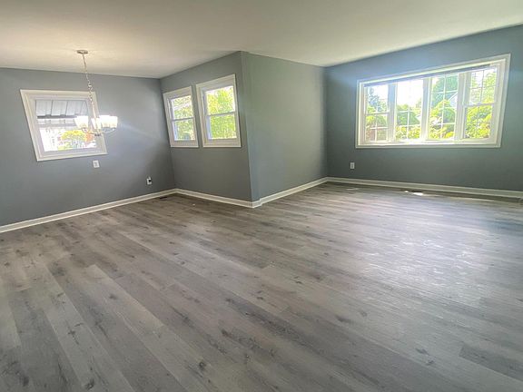 4th image of 1203 Matthews Dr