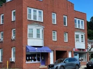 177 Main St APT B4, Northport, NY 11768