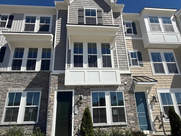 9115 Forkleaf Oak Dr, Fredericksburg, VA