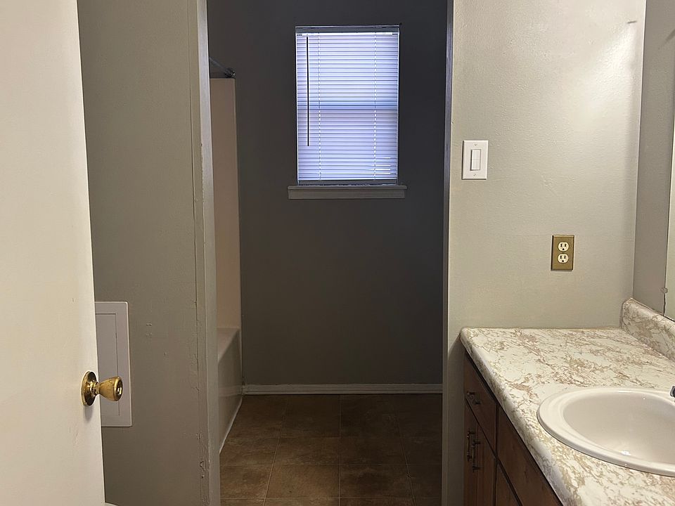 1st image of 1508-1510 N University Dr