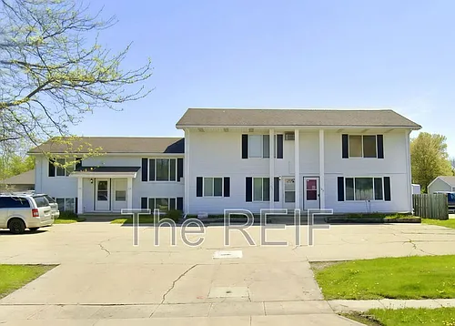 721 Peachtree Pl Photo 1