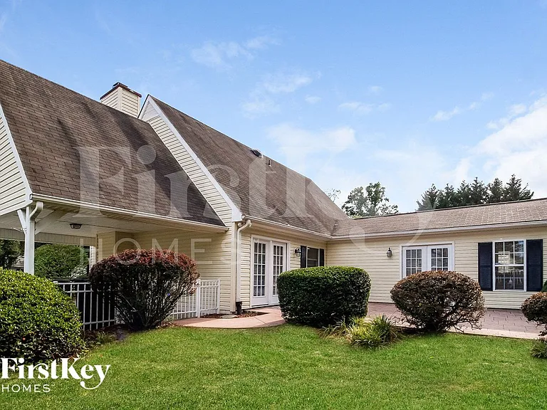 4305 Oak Glen Dr — Photo 15