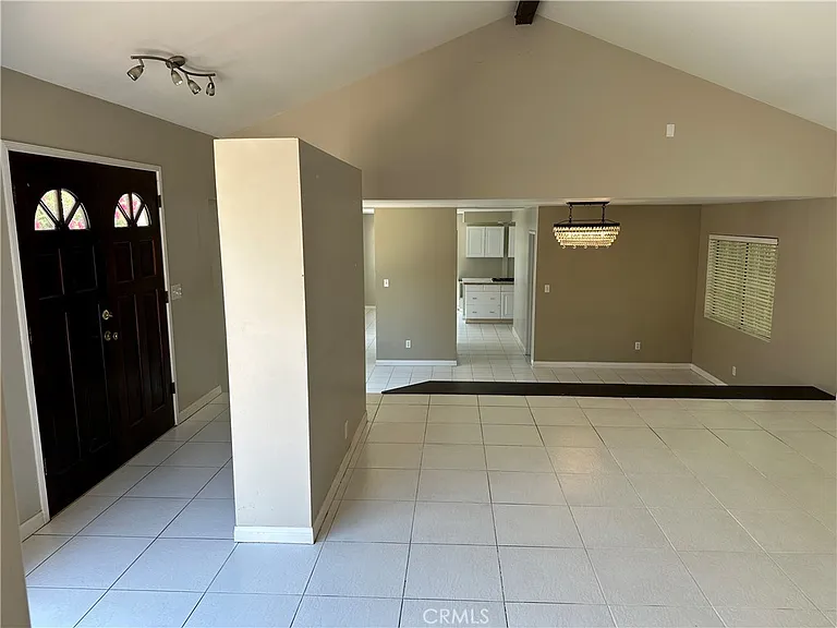 435 Talbert St — Photo 6