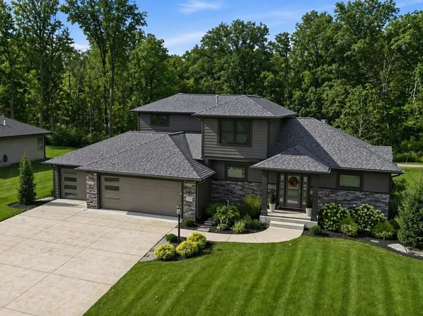 14379 Whisper Rock Blvd, Fort Wayne, IN 46845