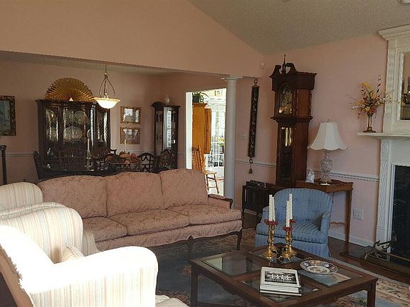 2nd image of 115 Chadbury Dr