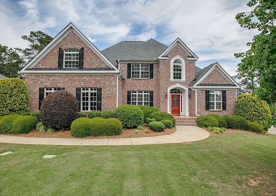 2nd image of 6285 Crestview Dr SE