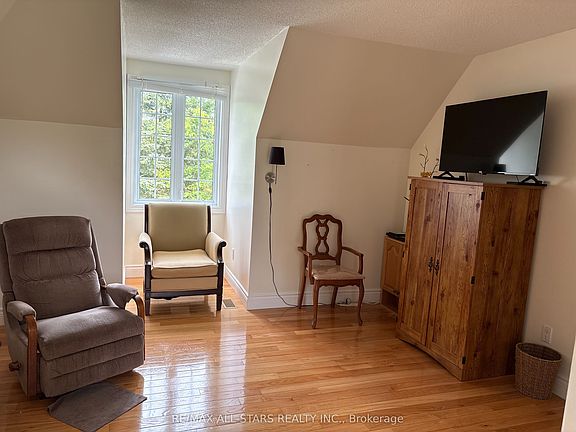 4th image of 27 Tranmer Rd