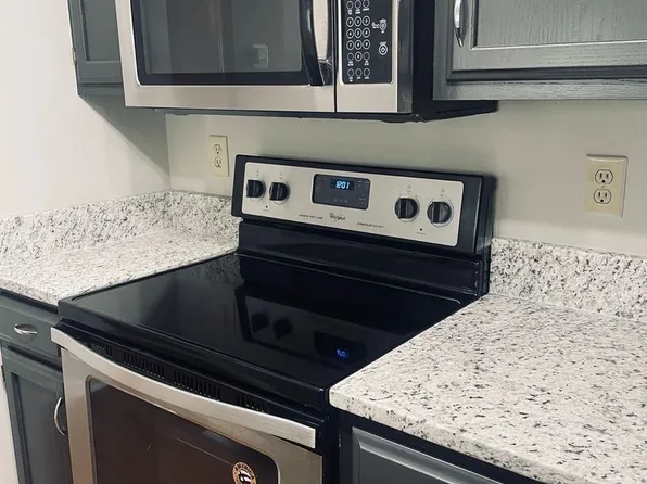 1604 Arlyn Cres #E, Charlotte, NC 28213