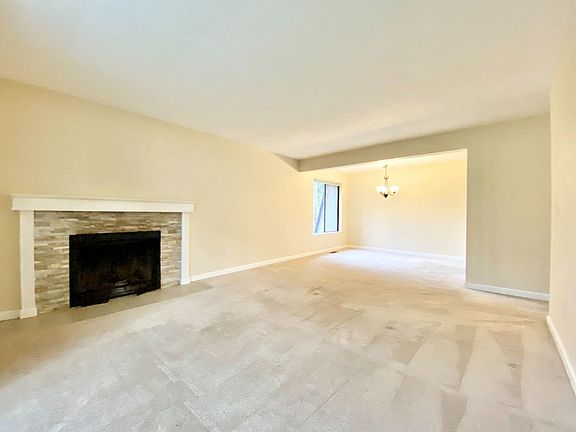 3rd image of 9805 NE 124th St APT 104