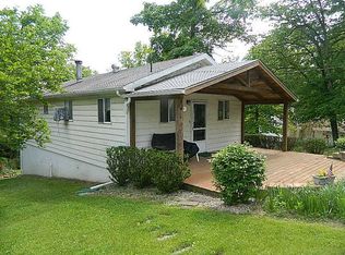 8 Hickory Hill Dr, Washington, PA 15301