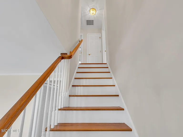 807 Prospect Ave — Photo 21