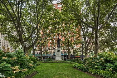 Rented by Brown Harris Stevens