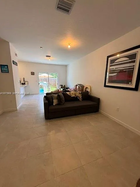 3 bed, 2.5 bath, $2,450 — Photo 4
