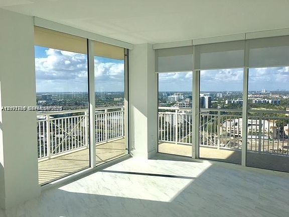 3rd image of 19501 W Country Club Dr APT 2413
