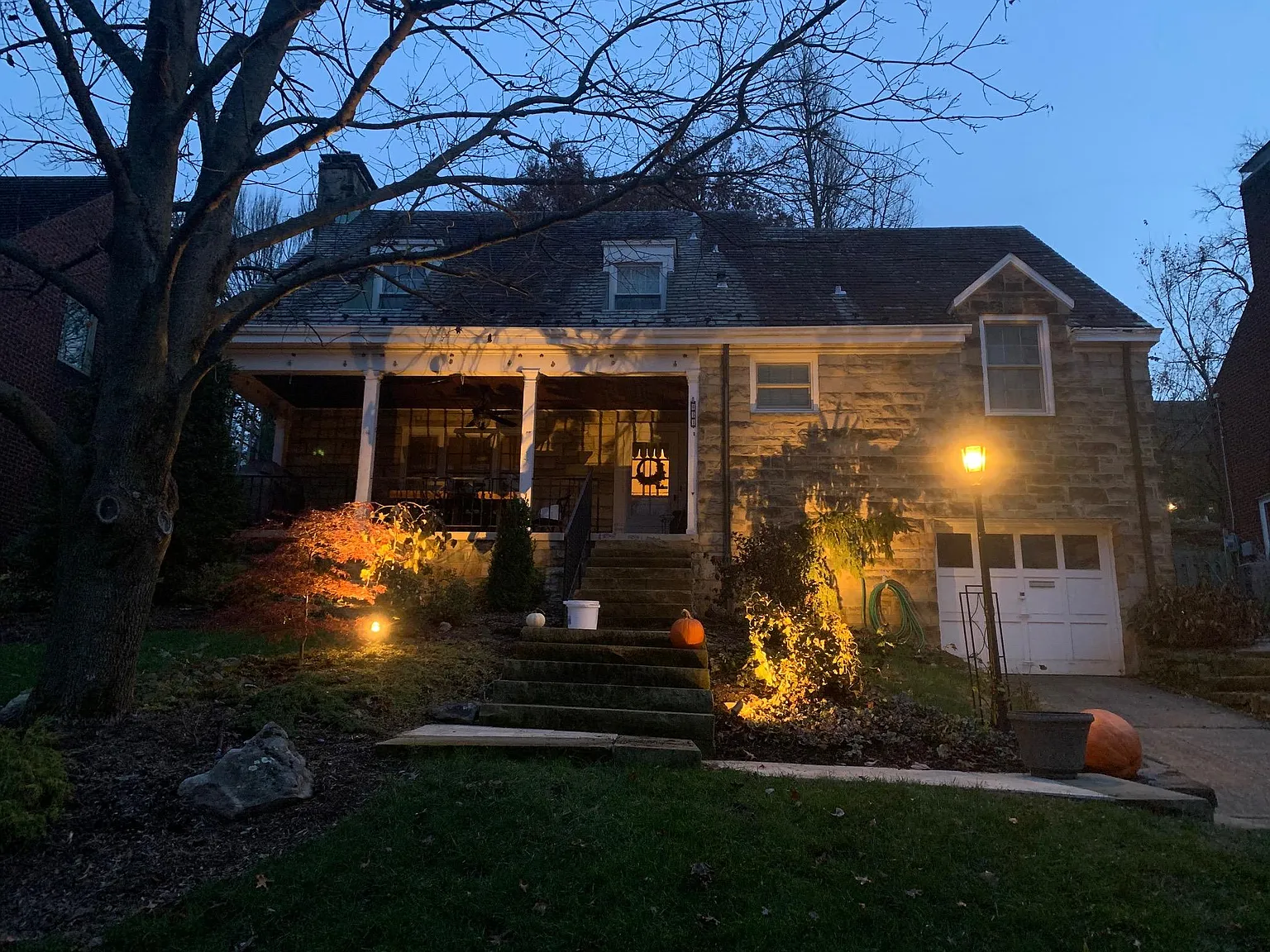 651 Arden Ln — Photo 1