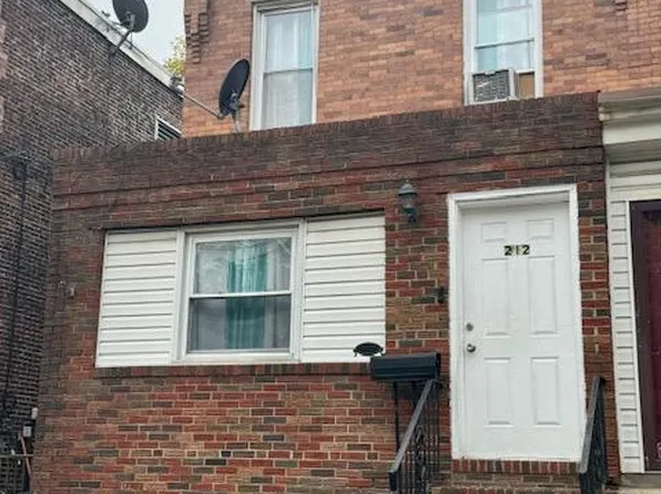 212 N Front St, Darby, PA 19023