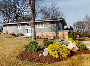 216 Willamor Rd, Albert Lea, MN 56007