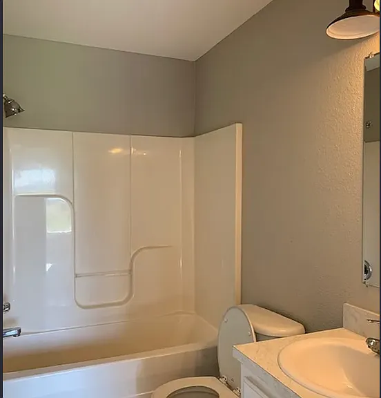 908 Cherry Loop — Photo 8