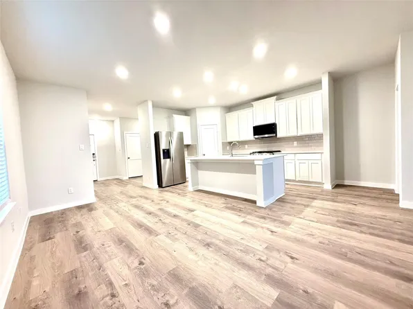 32851 Laureate Dr, Brookshire, TX 77423